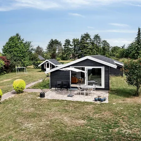 Peaceful Summer House By The Fjord Just An Hour From Copenhagen Casa de Férias *
