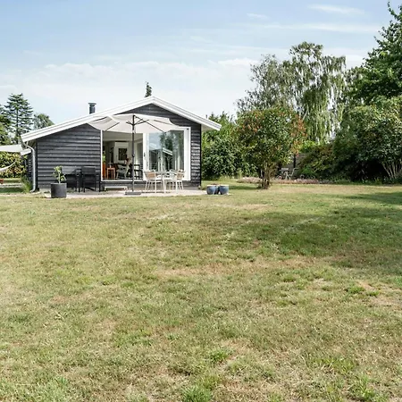 Peaceful Summer House By The Fjord Just An Hour From Copenhagen Casa de Férias
